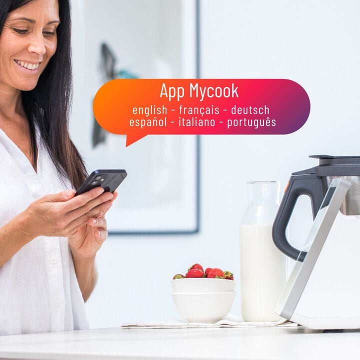 El Mycook Next es mucho más que un simple robot de cocina; es la combinación perfecta de tecnología avanzada y creatividad culinaria. Con Next Blade, su cuchilla ultra resistente, este robot multifuncional es ideal para cualquier tipo de preparación culinaria, convirtiéndose en tu aliado perfecto en la cocina. Además, su recetario integrado cuenta con más de 2000 recetas y sigue creciendo gracias al Club Mycook Recetas, donde también encontrarás información nutricional detallada. Descubra la innovación, la alta tecnología y la facilidad de uso en un solo dispositivo: Mycook Next.