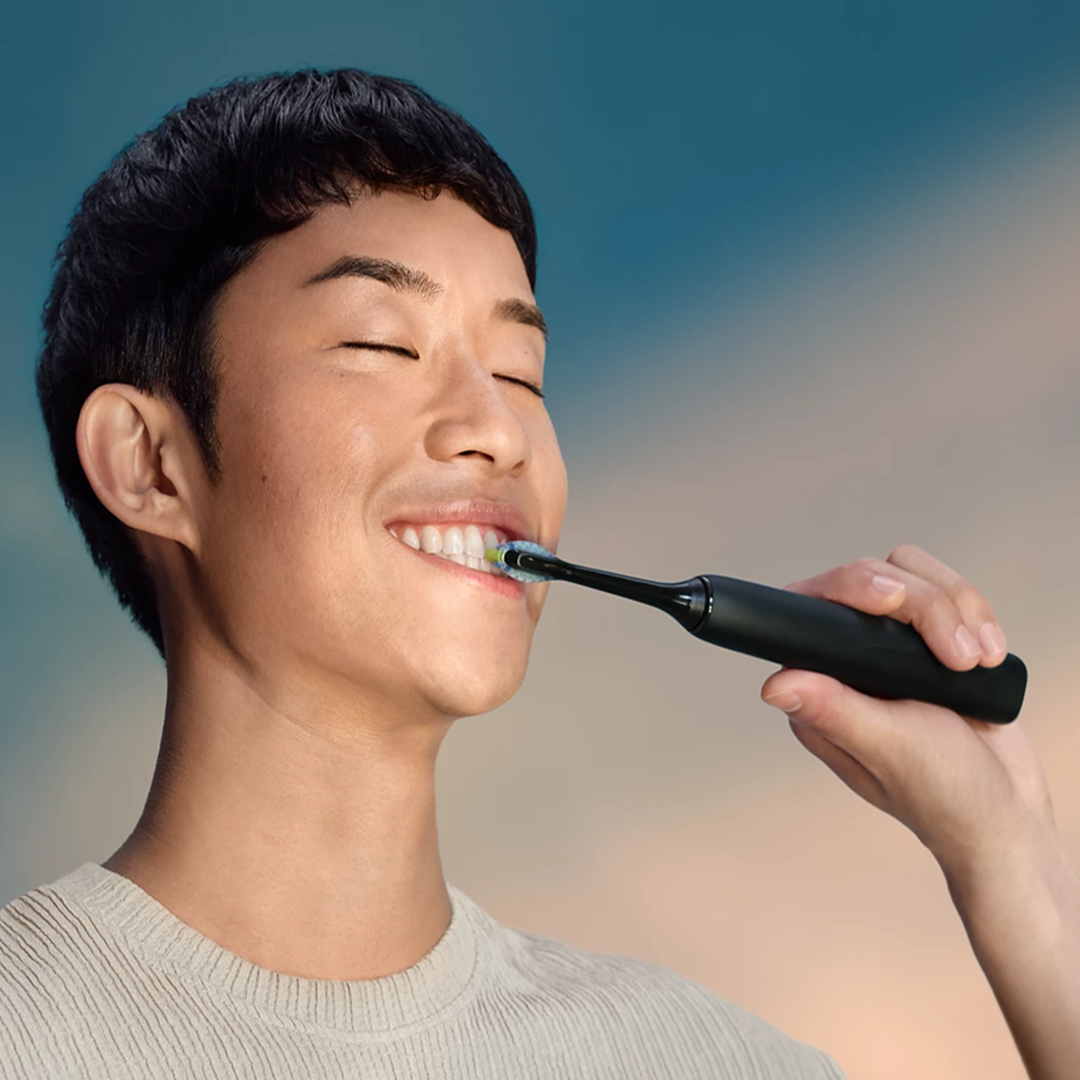 Cepillo de dientes Diamond Clean 9000 HX9913/18