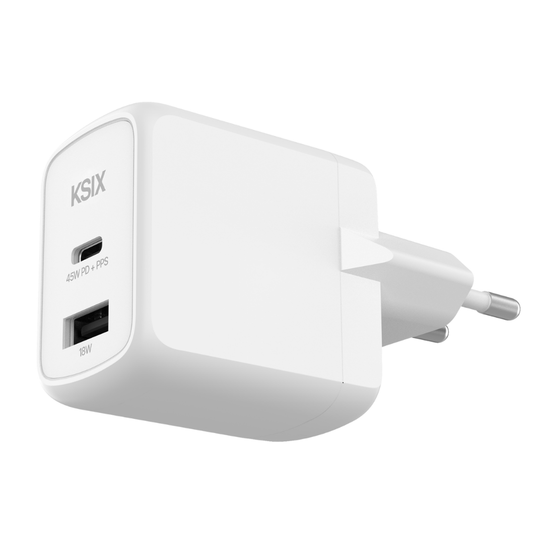 Funda iPhone 17 Pro + carg. 45W + cargador inal.