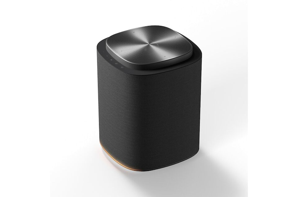 Altavoz LG Sound Suite M5 con conectividad WiFi, sonido 1.1.1 canales, Hi‑Res Audio y compatibilidad con Dolby Atmos FlexConnect. Ideal para ampliar el ecosistema Sound Suite con calibraci&oacute;n autom&aacute;tica y sonido inteligente AI Sound Pro.