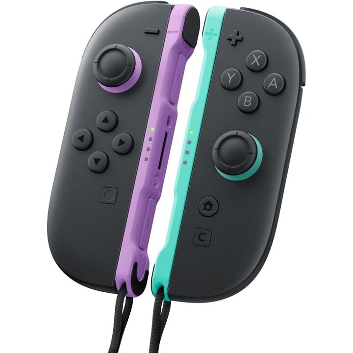 JOY-CON 2 PAREJA P&Uacute;RPURA/VERDE MANDOS PARA NINTENDO SWITCH 2 VERSI&Oacute;N ESPA&Ntilde;OLA GARANT&Iacute;A EUROPEA EUROPEAN WARRANTY

&laquo;Estos mandos solamente se pueden usar con la consola Nintendo Switch 2&raquo;

Juego de mandos Joy-Con 2 (morado claro / verde claro). Incluye dos correas de los mandos Joy-Con 2.

Este juego de mandos incluye dos Joy-Con 2 (uno derecho y uno izquierdo), junto con un par de correas. Es perfecto para jugar en modo multijugador local con otra persona en t&iacute;tulos compatibles.

Los mandos Joy-Con 2 se han actualizado y no solo permiten usar f&aacute;cilmente los controles de movimiento, sino que tambi&eacute;n cuentan con vibraci&oacute;n HD 2, as&iacute; como un nuevo bot&oacute;n C para acceder f&aacute;cilmente a GameChat* y la opci&oacute;n de usar el nuevo modo rat&oacute;n en juegos compatibles.

Potencia tu juego y usa amiibo en tu Nintendo Switch 2 tocando el punto de contacto NFC a la derecha del mando Joy-Con 2.
* Para utilizar los servicios en l&iacute;nea, debes crear una cuenta Nintendo y aceptar el contrato correspondiente. Se aplica la pol&iacute;tica de privacidad de la cuenta Nintendo. Es necesario disponer de conexi&oacute;n a internet y de una suscripci&oacute;n de pago a Nintendo Switch Online. Para utilizar la funci&oacute;n GameChat, es necesario registrar un n&uacute;mero de tel&eacute;fono m&oacute;vil. Para que los ni&ntilde;os puedan usar GameChat, deben contar con la autorizaci&oacute;n de un padre, madre o tutor mediante la aplicaci&oacute;n Control parental de Nintendo Switch. Algunos servicios en l&iacute;nea podr&iacute;an no estar disponibles en todos los pa&iacute;ses.