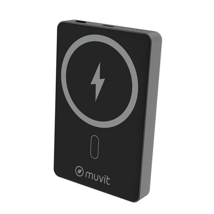 Carga premium, magn&eacute;tica y sostenible. La Power Bank muvit for change de 10.000 mAh combina la elegancia del aluminio negro con la versatilidad de la tecnolog&iacute;a MagSafe de 15W. Equipada con un puerto USB-C Power Delivery de 20W, es la soluci&oacute;n ultra-compacta y ecol&oacute;gica para cargar tu iPhone y dispositivos Android a m&aacute;xima velocidad dondequiera que vayas.