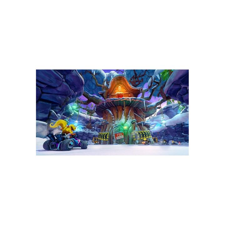 &iexcl;Crash vuelve al volante! Prep&aacute;rate para pisar a fondo el acelerador con Crash Team Racing Nitro-Fueled. Es la experiencia aut&eacute;ntica de CTR y mucho m&aacute;s
En Crash Team Racing Nitro-Fueled, la competici&oacute;n est&aacute; que arde con carreras de alto riesgo. Es el CTR de siempre, pero llevado al extremo.
Completamente remasterizada y a tope de revoluciones:
Arranca motores con los modos de juego, personajes, circuitos, mejoras, armas y controles originales.
Derrapa hacia la gloria con nuevos karts y circuitos que no estaban en el juego original.
Compite en l&iacute;nea con tus amigos y arrasa en todos los marcadores.