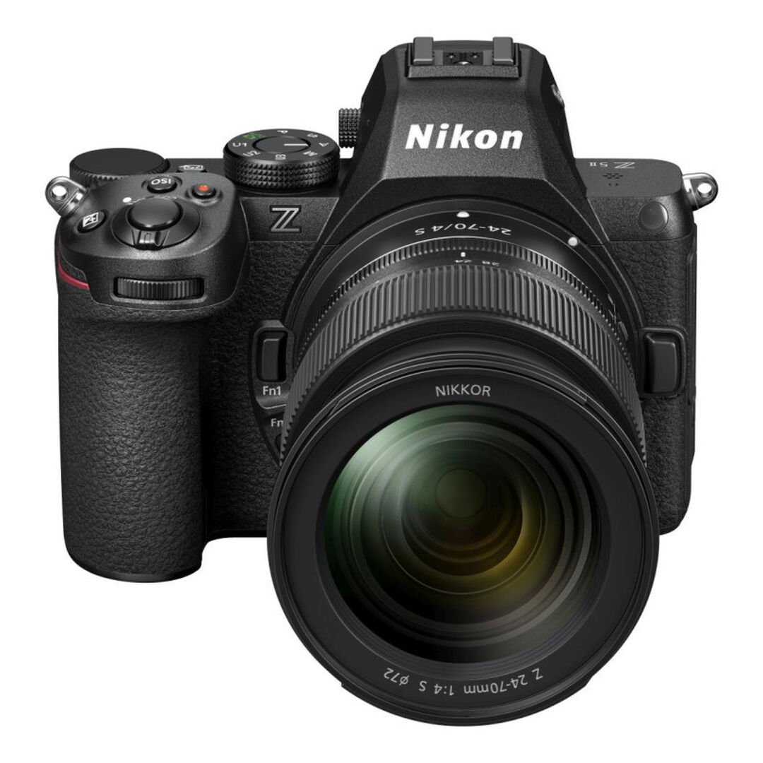C&aacute;mara Nikon Z 5II + NIKKOR Z 24-70mm f/4 S
