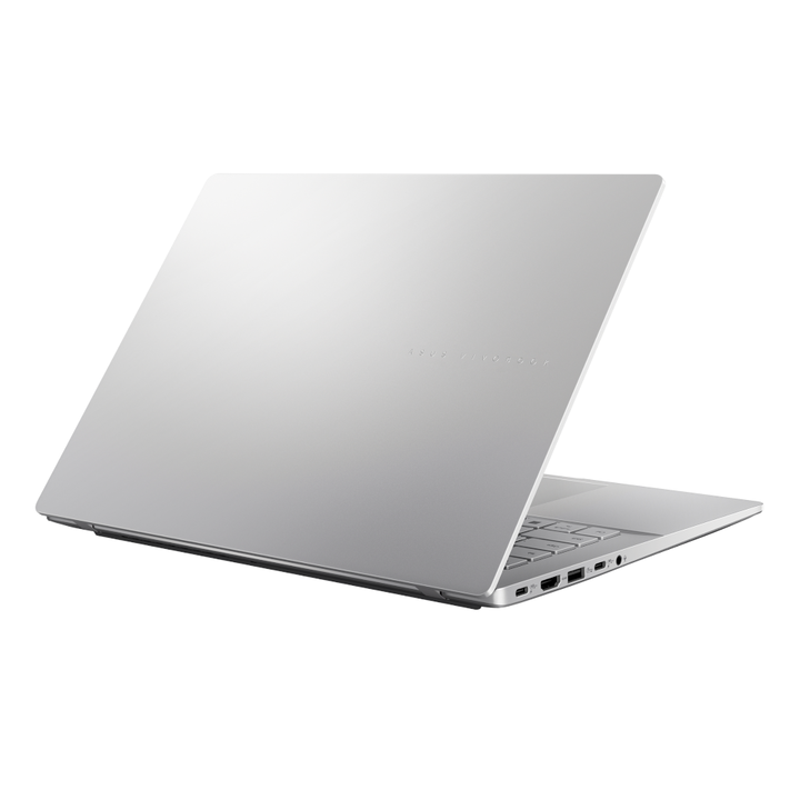 <p>Experimenta la IA sin esfuerzo con el ASUS Vivobook S14, tu compa&ntilde;ero ideal para el d&iacute;a a d&iacute;a. Ya sea para trabajar, estudiar o entretenerte, este ASUS Copilot+ PC te ayuda a superar cualquier tarea, dise&ntilde;ado para ser m&aacute;s productivo, inteligente y seguro. Su elegante dise&ntilde;o met&aacute;lico es tanto pr&aacute;ctico como estilizado, mientras que el procesador Snapdragon&reg; X y hasta 30,5 horas de autonom&iacute;a garantizan una productividad durante todo el d&iacute;a. Disfruta de im&aacute;genes impresionantes en su vibrante pantalla 16:10 FHD OLED o 2.5K IPS, junto con un sonido envolvente para mejorar tus videollamadas y streaming. Dise&ntilde;ado para un estilo de vida equilibrado, el ASUS Vivobook S14 hace m&aacute;s por ti, d&aacute;ndote m&aacute;s tiempo para disfrutar de los momentos cotidianos de la vida.</p>