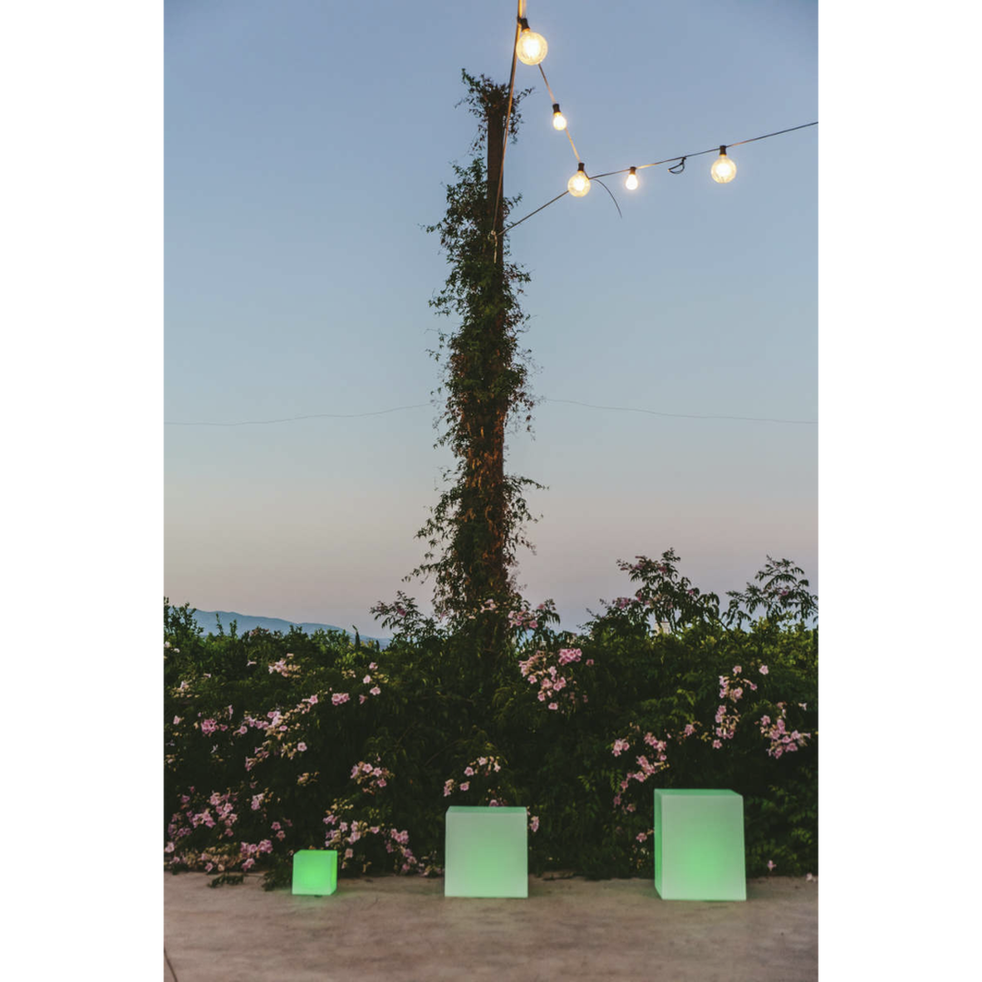 L&aacute;mpara cubo Cuby 53 Solar & Bater&iacute;a Luz RGBWW