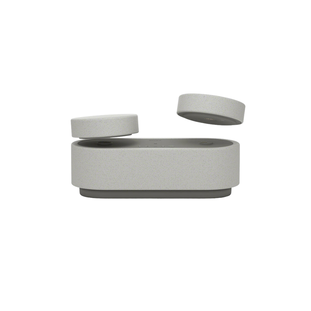 <p>Déjate envolver por el sonido cinematográfico en cualquier lugar con el sistema Sony HT-AX7. Gracias a la tecnología 360 Spatial Sound Mapping, el sonido estéreo se transforma en una experiencia inmersiva, perfecta para películas, series y música.</p>
<p>Spatial Sound envolvente</p>