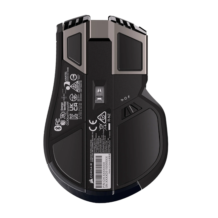 <p style='margin-top:0cm;margin-right:0cm;margin-bottom:8.0pt;margin-left:0cm;line-height:115%;font-size:16px;font-family:"Aptos",sans-serif;'><strong><span style="font-size:13px;line-height:115%;">Rat&oacute;n gaming IRONCLAW WIRELESS SE</span></strong></p>
<p style='margin-top:0cm;margin-right:0cm;margin-bottom:8.0pt;margin-left:0cm;line-height:115%;font-size:16px;font-family:"Aptos",sans-serif;'><span style="font-size:13px;line-height:115%;">Dise&ntilde;ado para usuarios diestros con agarre de palma y jugadores de MOBA, FPS y MMO con manos grandes. No castigues tu mu&ntilde;eca con un rat&oacute;n que no es adecuado para ti. Elige un control c&oacute;modo en su lugar. Los agarres laterales de goma texturizada te permiten coger el rat&oacute;n de forma c&oacute;moda y segura para un control &oacute;ptimo. Programe macros, asigne combinaciones de teclas y configure el rat&oacute;n para obtener el m&aacute;ximo rendimiento y productividad mediante el software iCUE, sencillo y potente. La vers&aacute;til conectividad trimodal te permite conectar a trav&eacute;s de una conexi&oacute;n inal&aacute;mbrica de 2,4 GHz, la funci&oacute;n Bluetooth o un cable USB-C.</span></p>