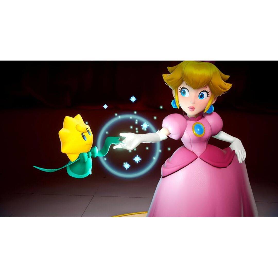 PRINCESS PEACH SHOWTIME! NINTENDO SWITCH VERSI&Oacute;N ESPA&Ntilde;OLA

El escenario est&aacute; listo para que vivas una gran aventura en Princess Peach: Showtime! para Nintendo Switch!

&iexcl;La princesa Peach acapara todos los focos!

La princesa Peach y sus amigos llegan al Teatro Esplendor para disfrutar del espect&aacute;culo, pero la malvada Grape y la Compa&ntilde;&iacute;a Mala&uacute;va irrumpen en escena y se adue&ntilde;an del lugar. La obra perfecta se convierte en tragedia, as&iacute; que... &iexcl;Peach deber&aacute; luchar para sacar la funci&oacute;n adelante y que no se cierre el tel&oacute;n!

Una obra muy lucida

&iexcl;Usa la cinta que Peach recibe de manos de Lucy, la guardiana del teatro, para enfrentarte a la Compa&ntilde;&iacute;a Mala&uacute;va y salvar a los int&eacute;rpretes!
Transformaciones sensacionales

Al transformarse, Peach obtiene nuevas habilidades. Como espadachina, mantendr&aacute; a raya a la Compa&ntilde;&iacute;a Mala&uacute;va a espadazo limpio; como detective, investigar&aacute; las pistas para desenmascarar al culpable. Hay muchos espect&aacute;culos que rescatar, as&iacute; que m&aacute;s transformaciones aguardan entre bambalinas, &iexcl;como la de repostera y la de maestra de kung-fu!