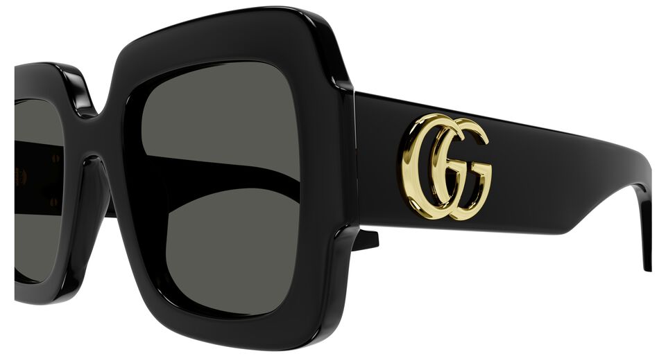 Descubre las gafas de sol Gucci pensadas para el d&iacute;a a d&iacute;a, dise&ntilde;adas para vivir bajo el sol, en la ciudad y en cada momento cotidiano. Son gafas que se adaptan f&aacute;cilmente a cualquier look. Equipadas con lentes protecci&oacute;n UV400 certificada, mejoran la claridad visual, siendo ideales para conducir, pasear por la ciudad, ir a la playa o disfrutar de actividades al aire libre.