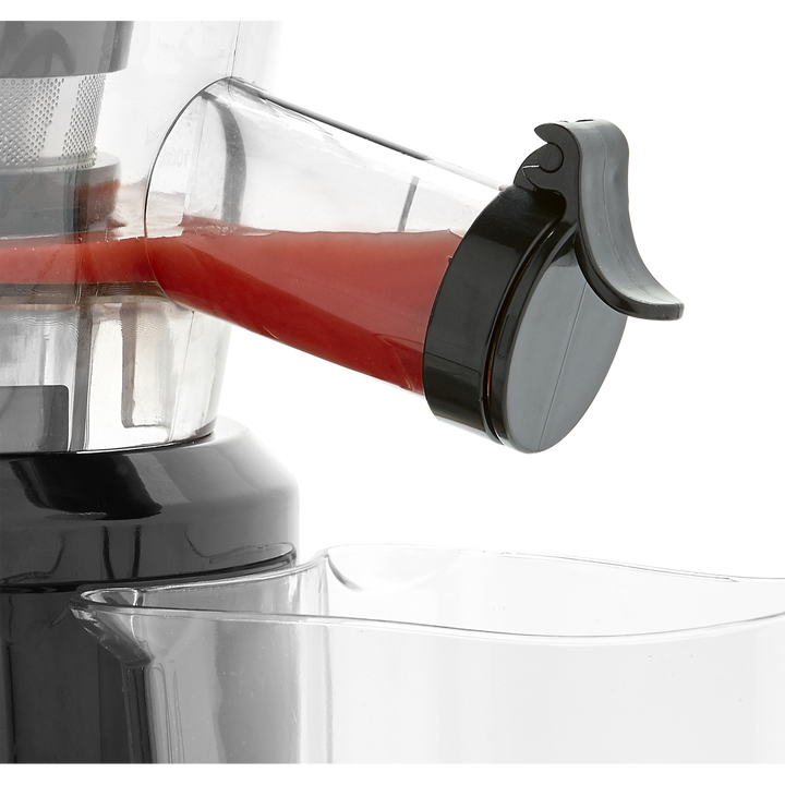 El exprimidor lento Princess 202045 Easy Fill hace que sea sencillo exprimir los zumos de frutas y verduras m&aacute;s deliciosos. El gran tubo de alimentaci&oacute;n inclinable no requiere que corte la mayor&iacute;a de los ingredientes. Productos grandes, como manzanas y tomates, caben enteros. La t&eacute;cnica del exprimidor lento perfectamente adaptada exprime el zumo de todas las frutas y verduras para obtener una cantidad de zumo mucho mayor. El exprimidor lento se adapta a la perfecci&oacute;n a su estilo de vida saludable y es, adem&aacute;s, muy sencillo de limpiar.