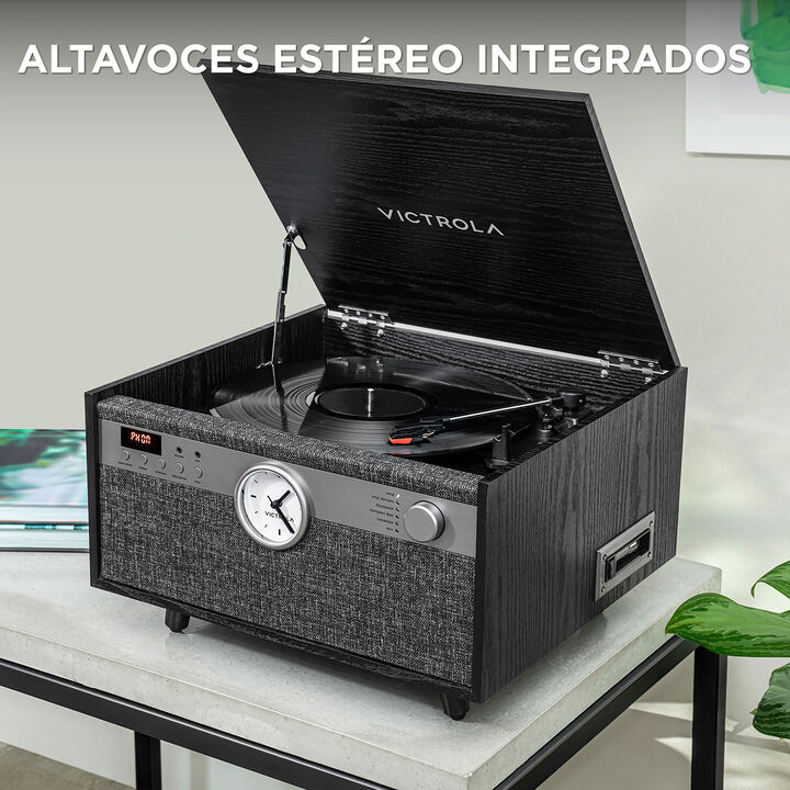 Elegancia de mediados de siglo
El tocadiscos Bluetooth&reg; Vincrola Century Signature+ aporta un elegante dise&ntilde;o de mediados de siglo al centro de m&uacute;sica todo en uno.
El Century Signature+ cuenta con un tocadiscos de 3 velocidades accionado por correa, que puede reproducir cualquiera de sus discos favoritos a trav&eacute;s de sus altavoces est&eacute;reo incorporados. Saque la colecci&oacute;n de CD para el reproductor de CD de Century o reproduzca sus cintas antiguas con la funci&oacute;n de casete.
La conectividad Bluetooth le permite reproducir m&uacute;sica desde su dispositivo inteligente o transmitir su vinilo a cualquier altavoz Bluetooth externo con tecnolog&iacute;a Vinyl Stream.

&iquest;Qu&eacute; es 6 en 1?
&iexcl;6 formas de escuchar en 1 sistema de m&uacute;sica! Escucha tus canciones favoritas a trav&eacute;s de:
1. Tocadiscos
2. Reproductor de CD
3. Reproductor de casetes
4. Reproductor de entrada auxiliar
5. Entrada Bluetooth
6. Salida Bluetooth (VinylStream)