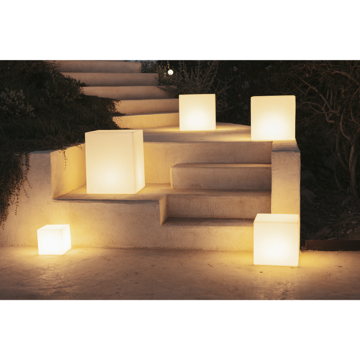 L&aacute;mpara cubo Cuby 53 Solar & Bater&iacute;a Luz RGBWW