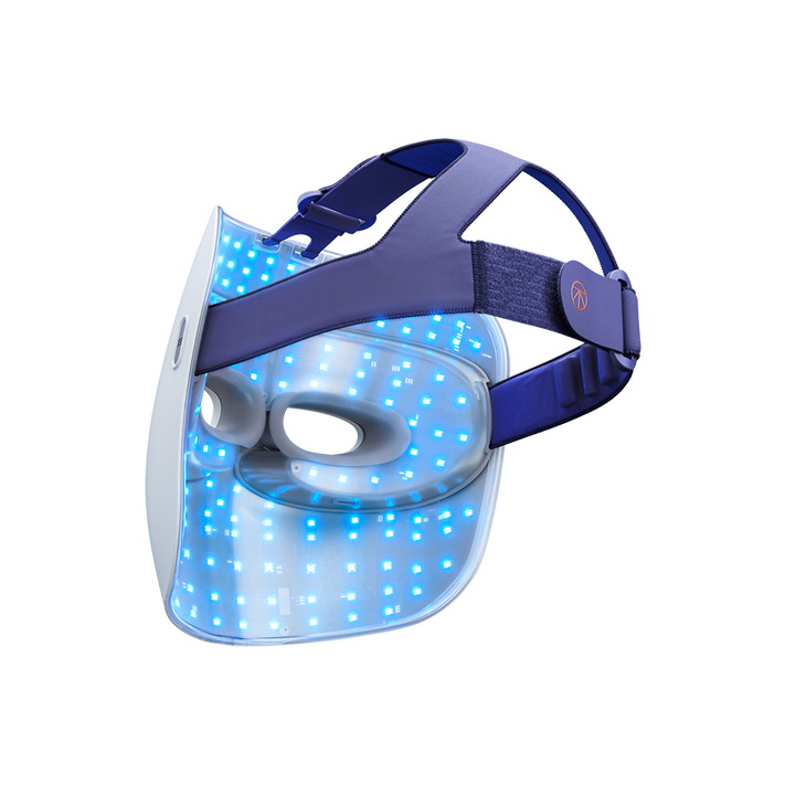 <p>Prepara tu piel para el futuro. Nuestra máscara LED utiliza 504 LED de luz roja, roja más infrarroja y azul para mejorar visiblemente la salud general de la piel en solo 12 minutos al día. Se ha comprobado clínicamente que en tan solo 8 semanas reduce las arrugas y líneas de expresión debajo de los ojos, mejora la luminosidad y reduce la flacidez de la piel. Reduce visiblemente la aparición de líneas finas y arrugas sin necesidad de acudir a un centro de tratamiento. Reafirma la piel, mejora el contorno facial y ayuda a reducir la apariencia de flacidez. Mejora la uniformidad y la textura del tono de la piel y aclara visiblemente las manchas pigmentarias.</p> <p>Prepara tu piel para el futuro. Nuestra máscara LED utiliza 504 LED de luz roja, roja más infrarroja y azul para mejorar visiblemente la salud general de la piel en solo 12 minutos al día. Se ha comprobado clínicamente que en tan solo 8 semanas reduce las arrugas y líneas de expresión debajo de los ojos, mejora la luminosidad y reduce la flacidez de la piel. Reduce visiblemente la aparición de líneas finas y arrugas sin necesidad de acudir a un centro de tratamiento. Reafirma la piel, mejora el contorno facial y ayuda a reducir la apariencia de flacidez. Mejora la uniformidad y la textura del tono de la piel y aclara visiblemente las manchas pigmentarias.</p>